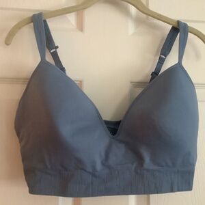 Athleta Embrace Large D-DD